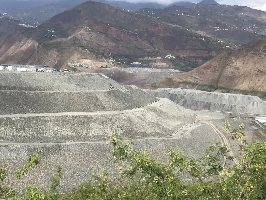 土工膜 渣場、尾礦壩與化糞池的防滲衛(wèi)士